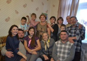 ЗНАКОМЬТЕСЬ: СЕМЬЯ НИКИШИНЫХ ЗНАКОМЬТЕСЬ: СЕМЬЯ НИКИШИНЫХ.