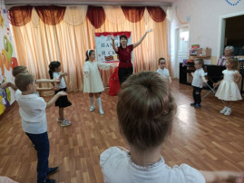 ТОТ САМЫЙ ДЛИННЫЙ В ГОДУ... ТОТ САМЫЙ ДЛИННЫЙ В ГОДУ.