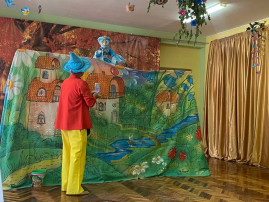 В ГОСТЯХ ТЕАТР В ГОСТЯХ ТЕАТР.