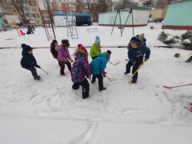 ЗИМНИЕ ПРОГУЛКИ ЗИМНИЕ ПРОГУЛКИ.