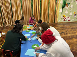 СНЕГОВИК ПРИШЁЛ К НАМ В ГОСТИ СНЕГОВИК ПРИШЁЛ К НАМ В ГОСТИ.
