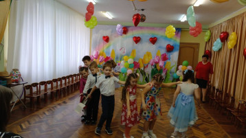 8 марта 8 марта.