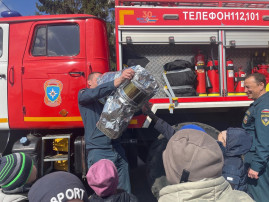 КСКУРСИЯ В ПОЖАРНУЮ ЧАСТЬ КСКУРСИЯ В ПОЖАРНУЮ ЧАСТЬ.