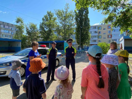 БЕЗОПАСНОСТЬ ДЕТСТВА БЕЗОПАСНОСТЬ ДЕТСТВА.